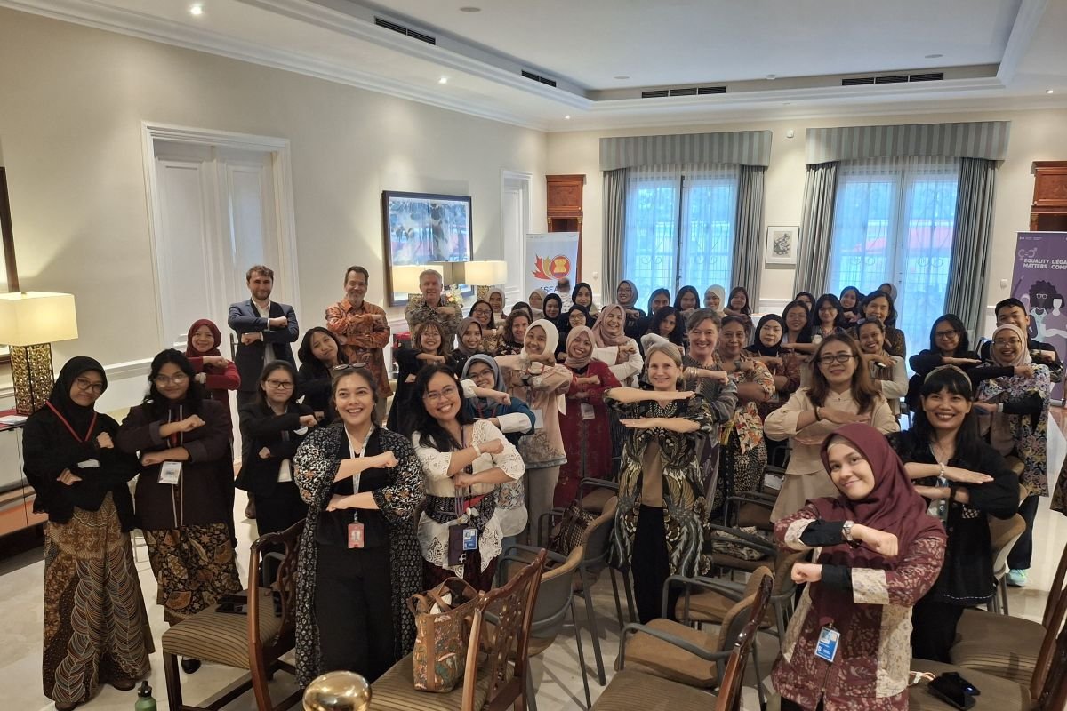 حملة السفارة في المساواة بين الجنسين “الفتيات التكنولوجيا”