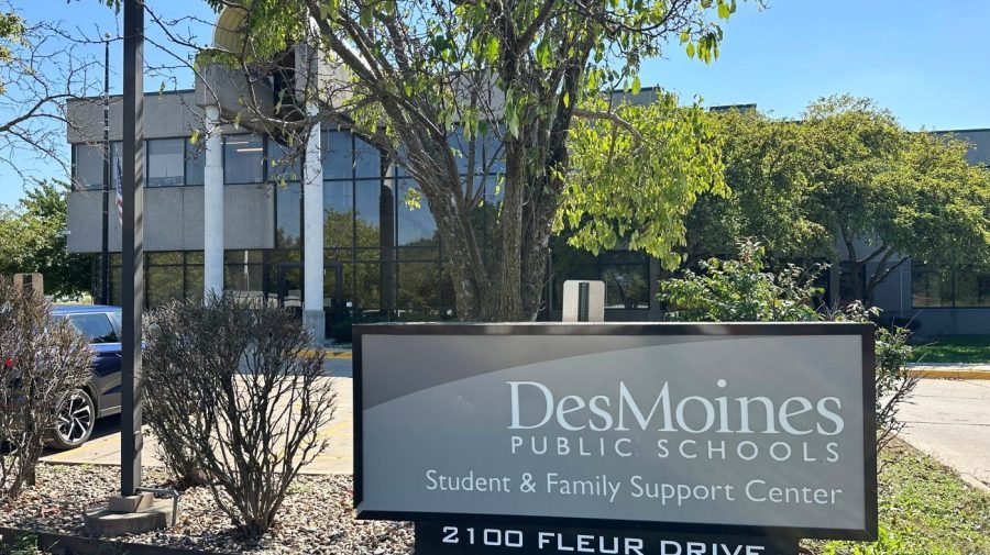 منطقة دي موين مقاضاة مقاضاة Sues Suins Search.