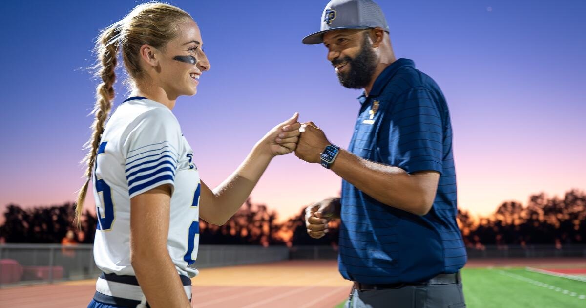 كمدرب كرة قدم العلم ، مدرب للمحاربين القدامى